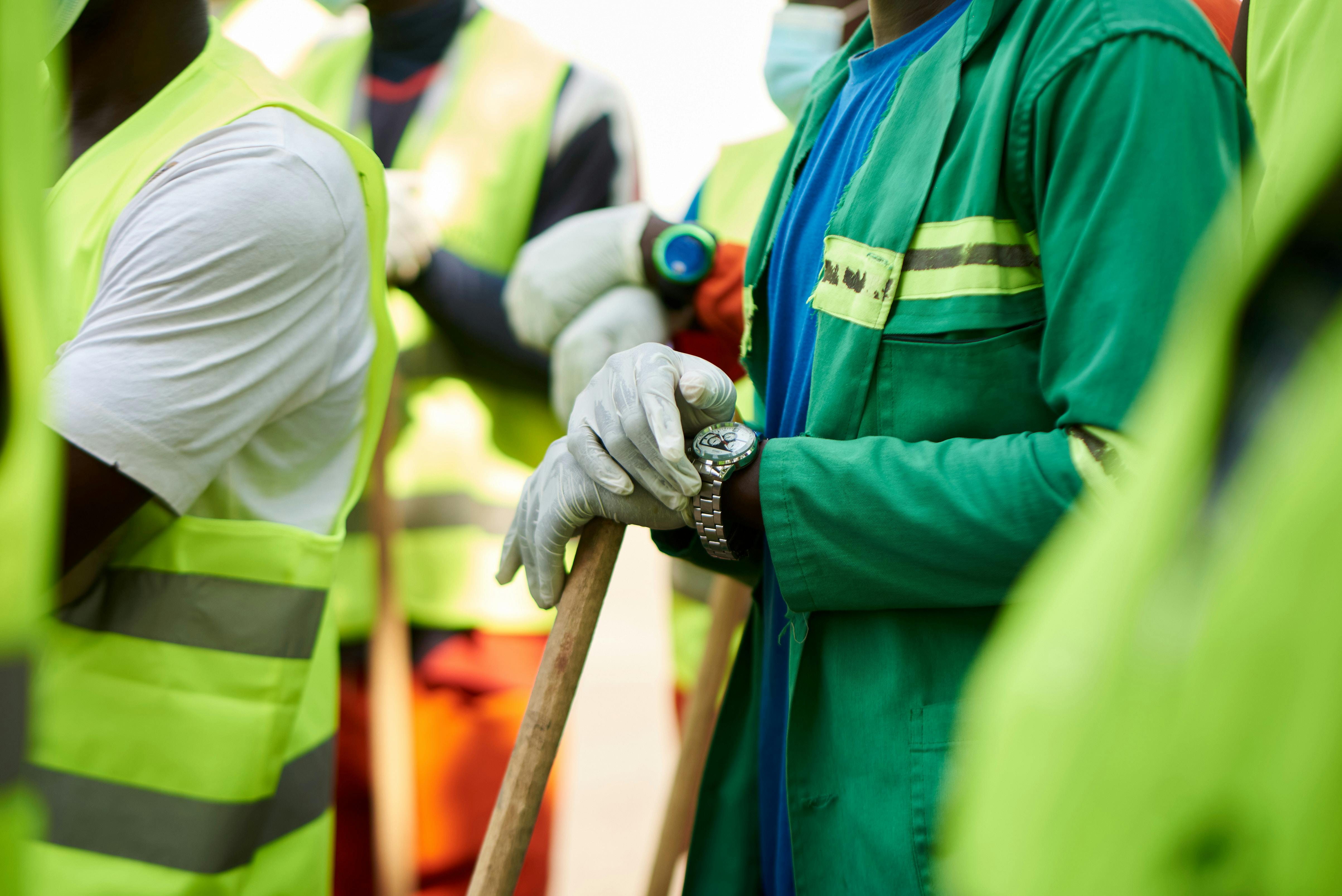 The Role of High-Visibility Gear During Shorter Days
